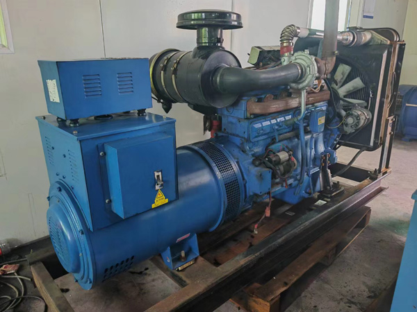 林州100kW柴油发电机组使用多级机油有哪些优缺点？